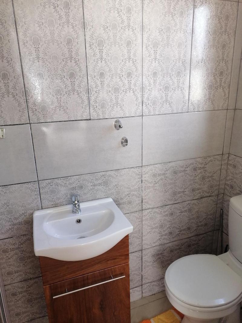 Franchise Guest House image