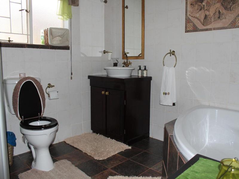 Ukarimu Guest House image