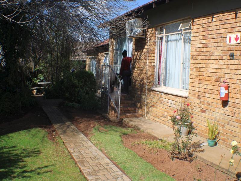 Ukarimu Guest House image