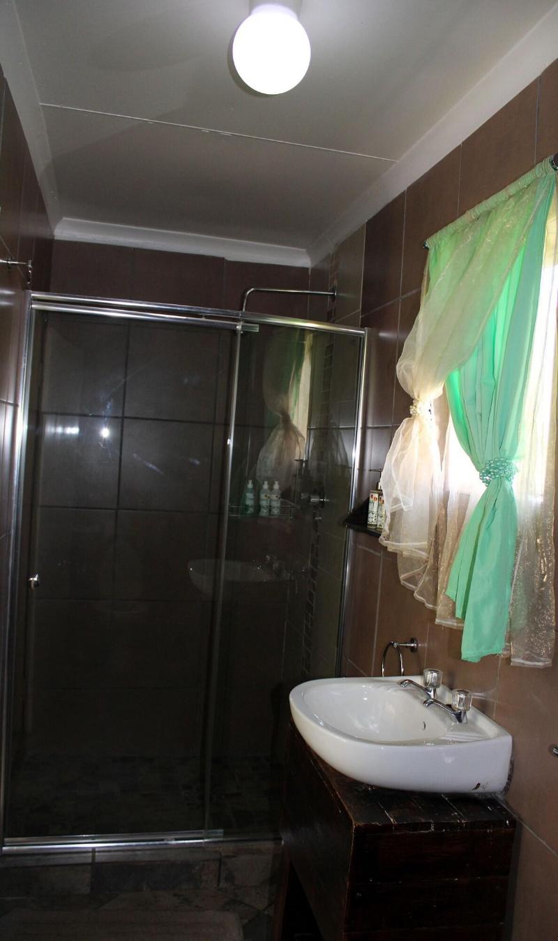 Ukarimu Guest House image