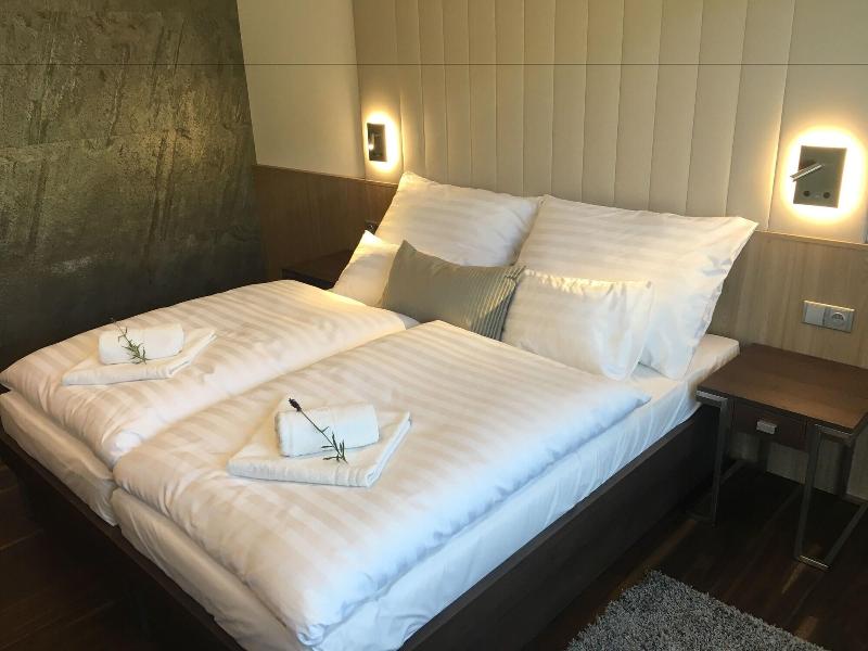 Hotel Bartoš image