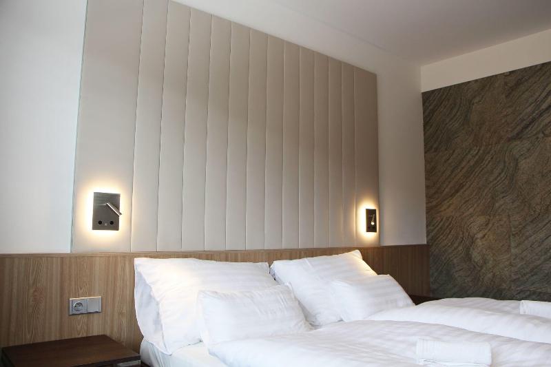 Hotel Bartoš image
