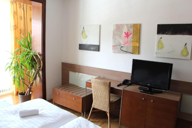 Hotel Bartoš image