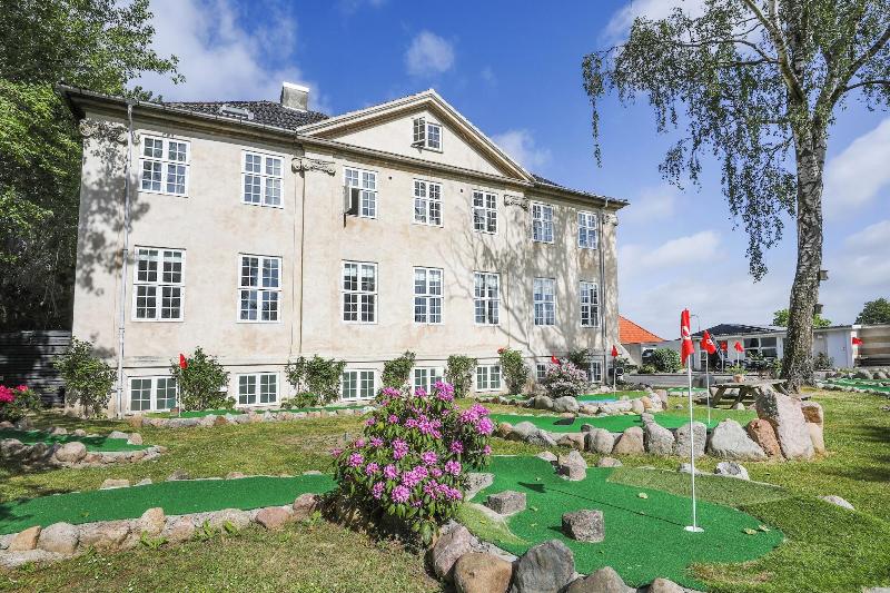Hotel Lillevang image