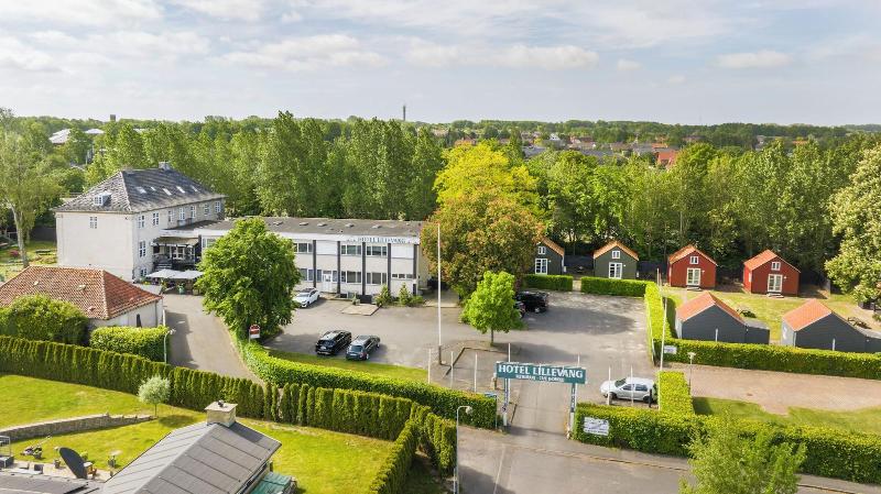 Hotel Lillevang image