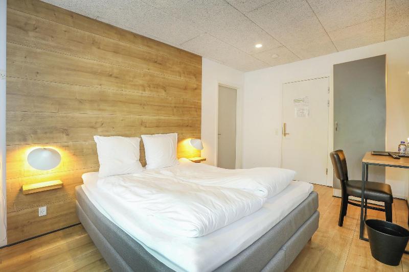 Hotel Lillevang image