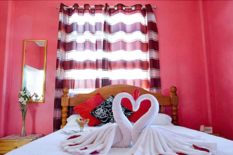 La Flamboyant Hotel image