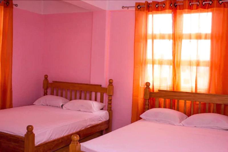 La Flamboyant Hotel image