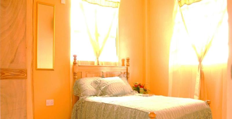 La Flamboyant Hotel image