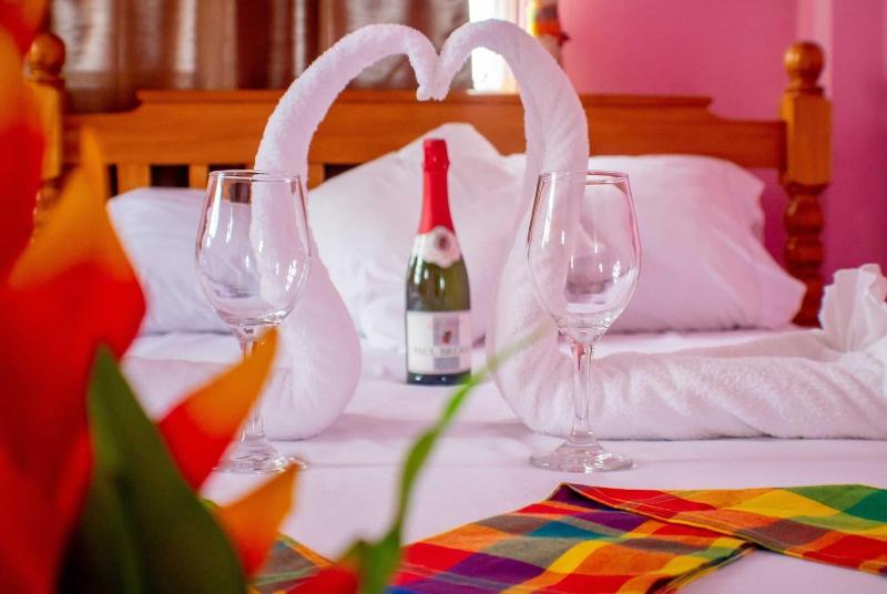 La Flamboyant Hotel image