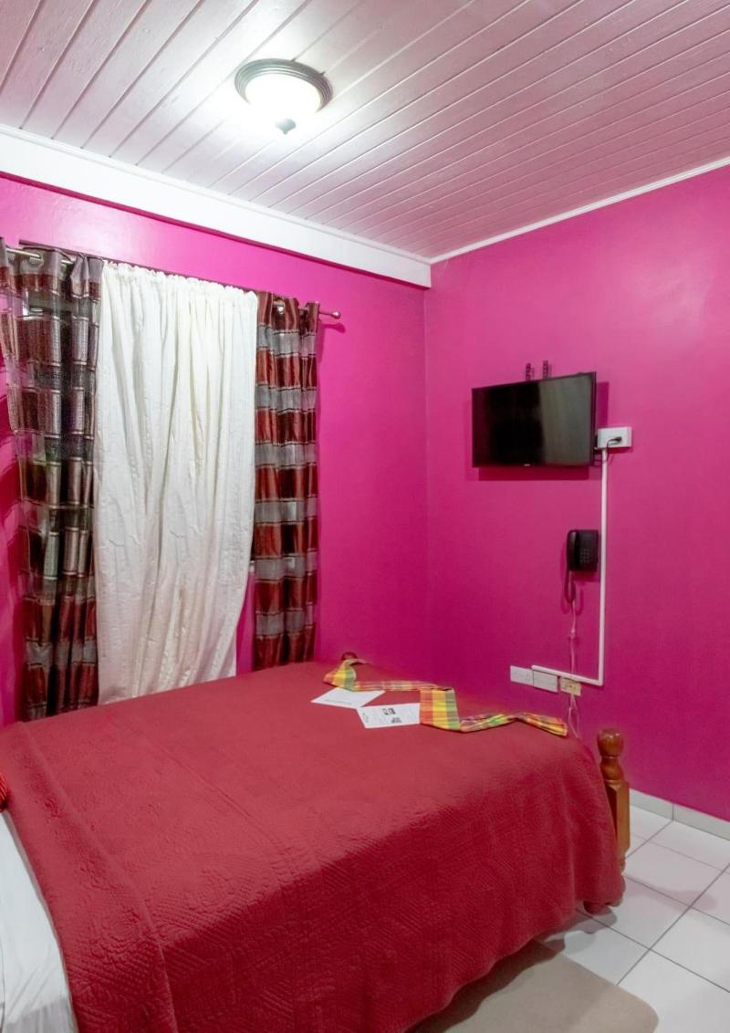 La Flamboyant Hotel image