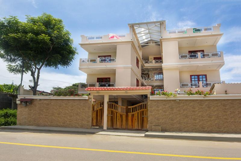 Puerta Sol Inn — general view