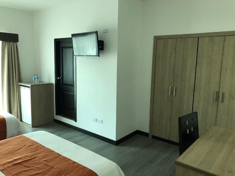 Hotel Mar Azul image
