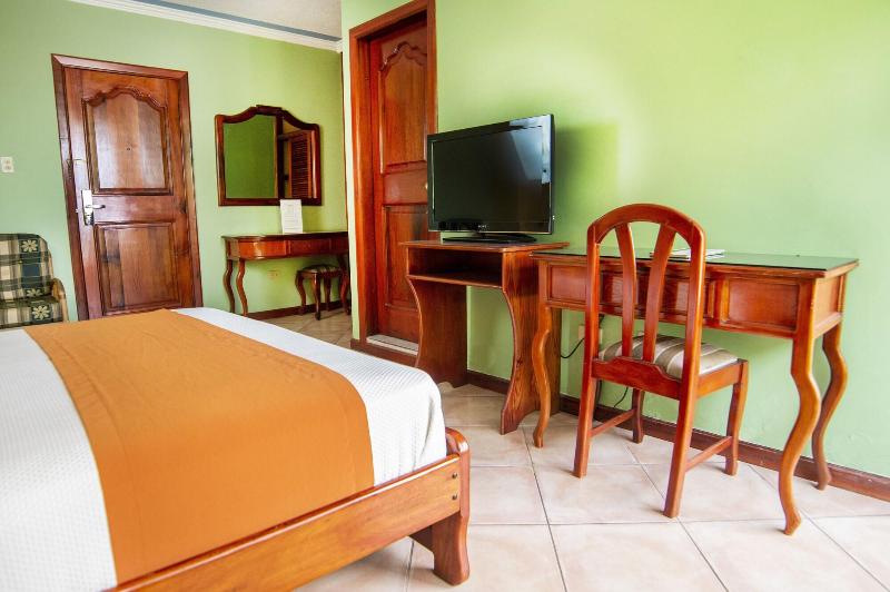 Hotel El Auca image