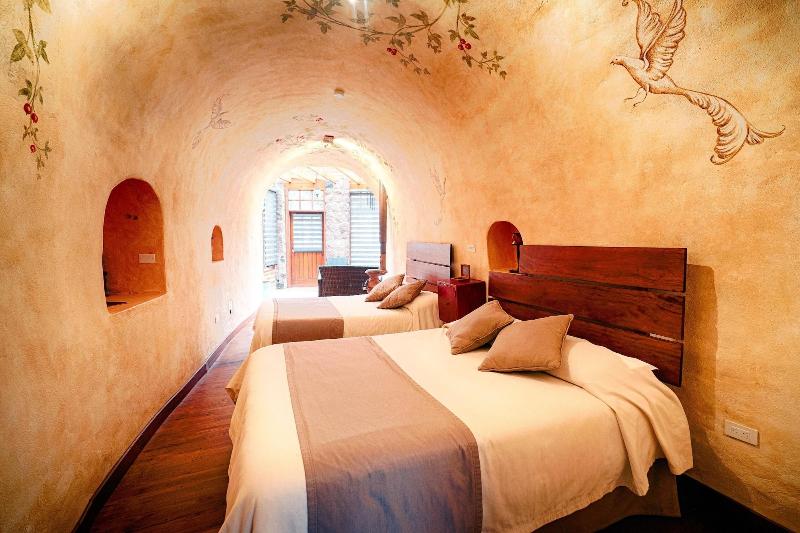 Hacienda Las Cuevas Terra Lodge image