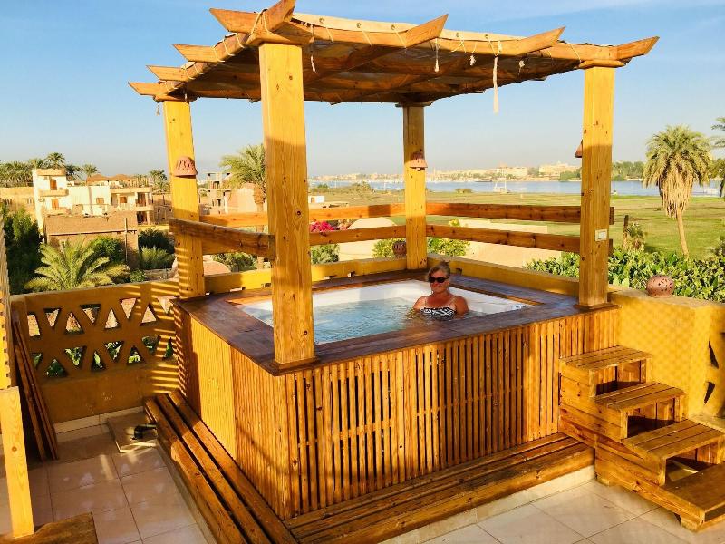 Jewel Of The Valley Howard Carter Hotel image