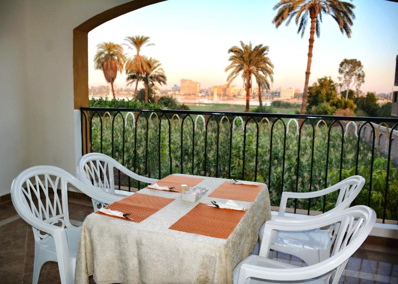 Jewel Of The Valley Howard Carter Hotel image
