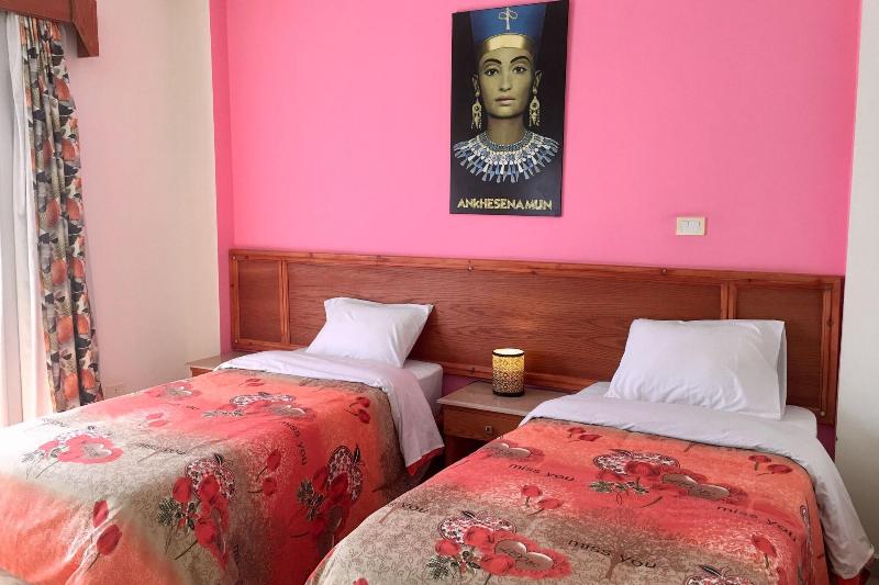 Jewel Of The Valley Howard Carter Hotel image