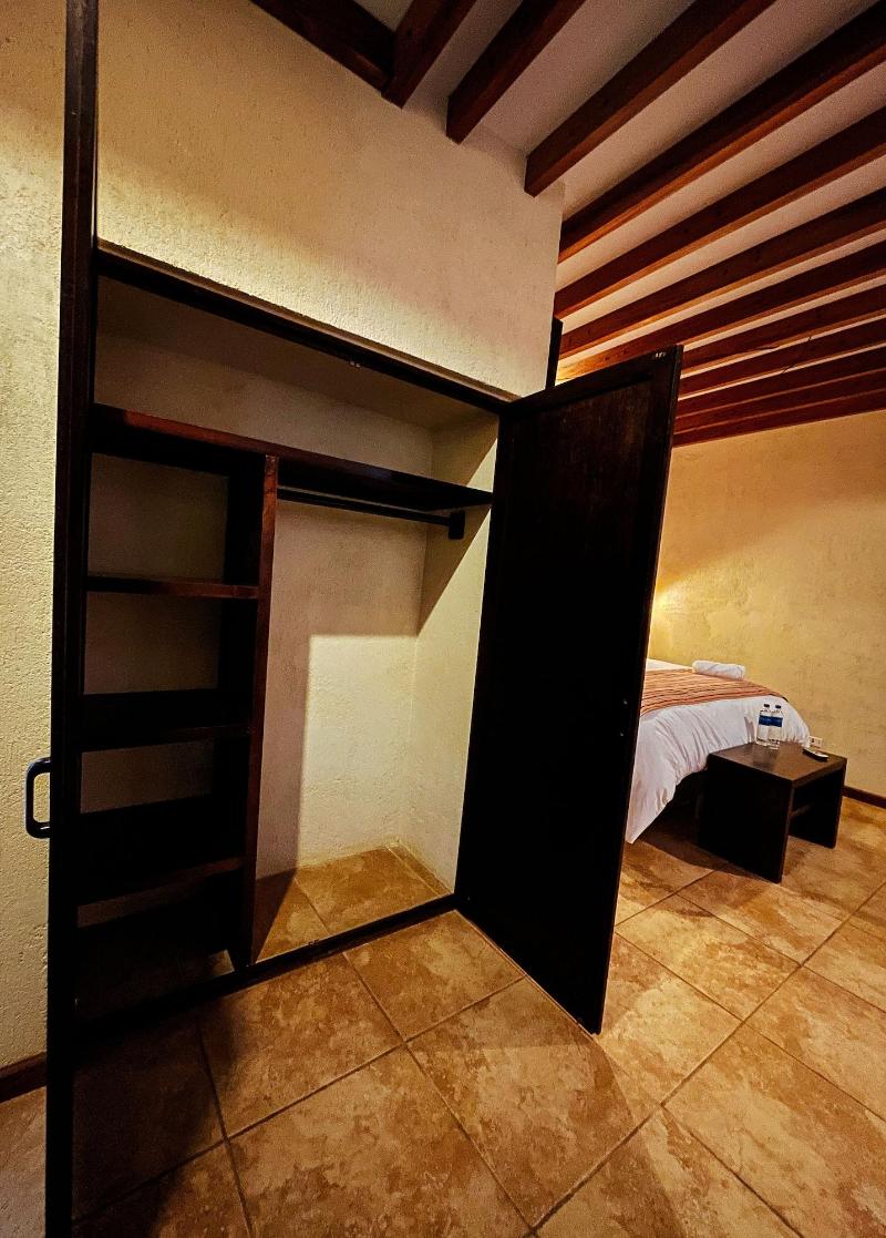Hotel Misión de Angeles image