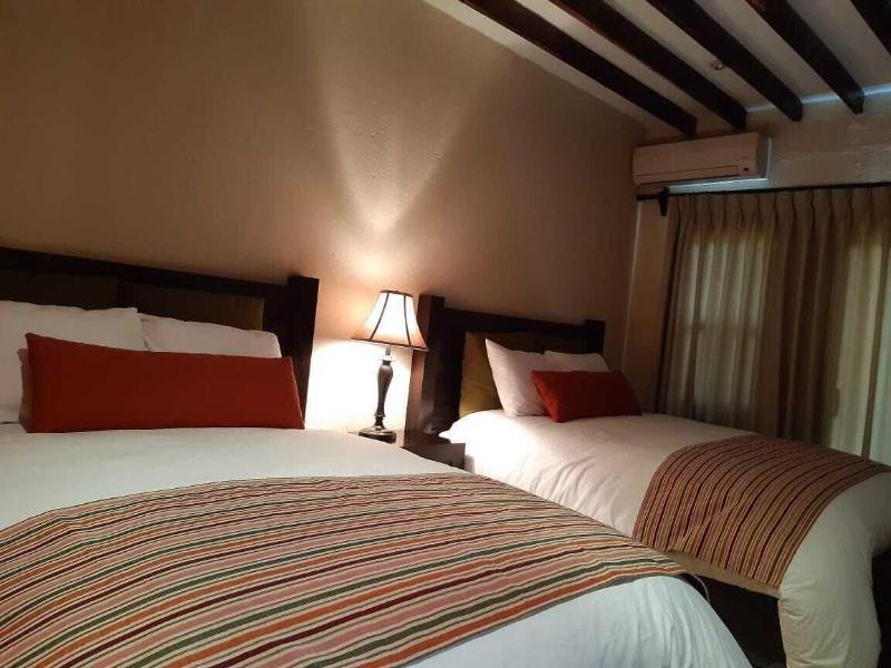 Hotel Misión de Angeles image