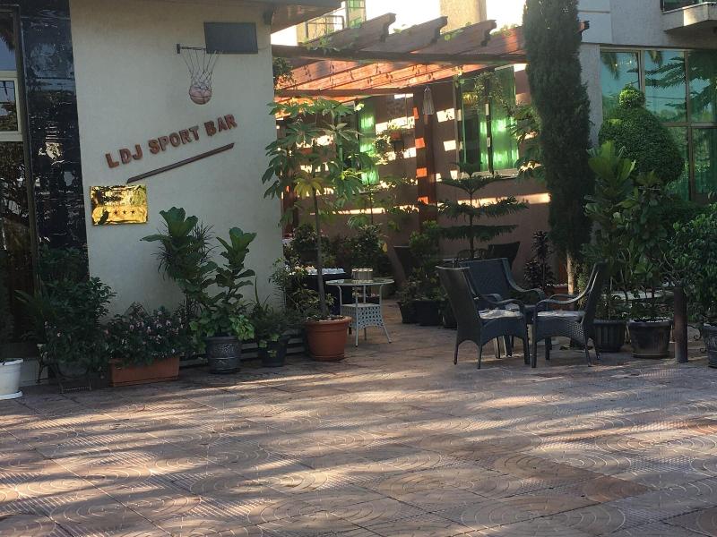 Jacaranda Hotel image