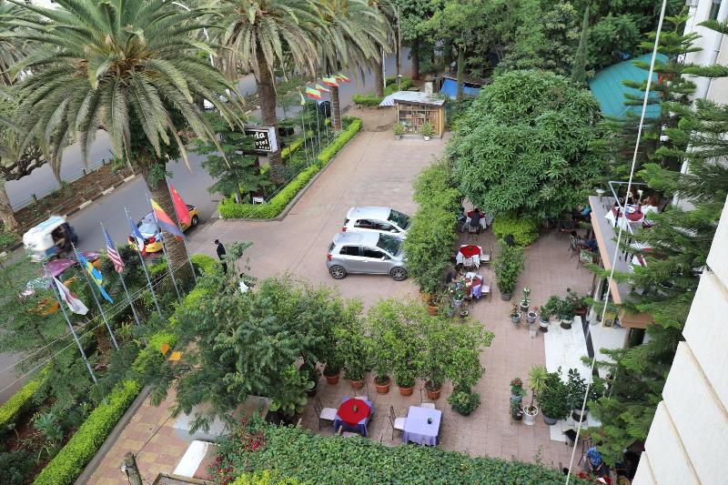 Jacaranda Hotel image