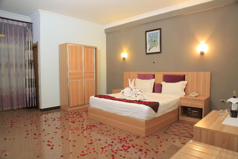 Jacaranda Hotel image