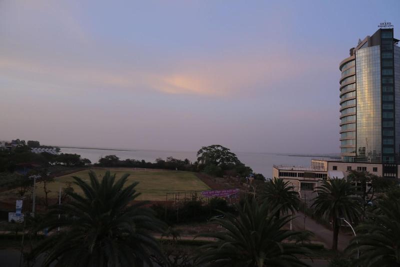 Jacaranda Hotel image