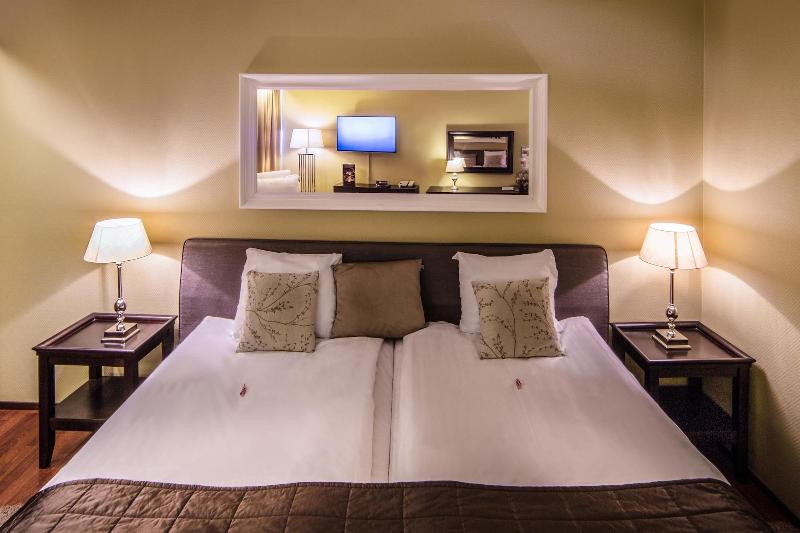 Hotel Sorsanpesä image