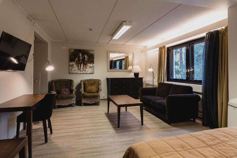 Hotel Sorsanpesä image