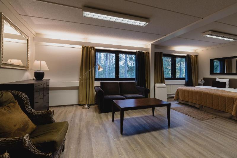 Hotel Sorsanpesä image