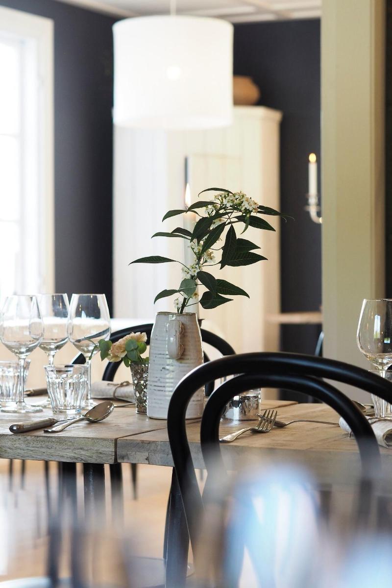 Lillan Hotel Café Butik image