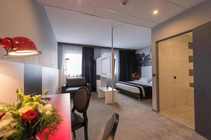Hôtel des Lumières image