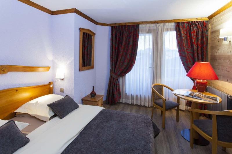 Hôtel Le Calgary image