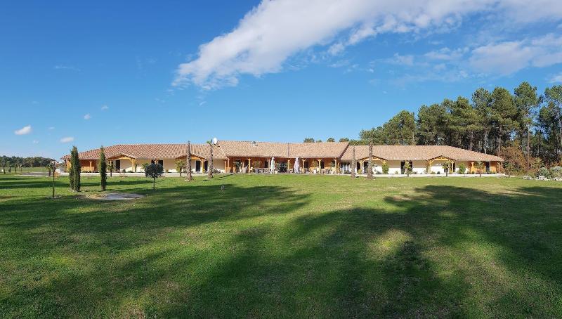 L'Hôtel du Lac image