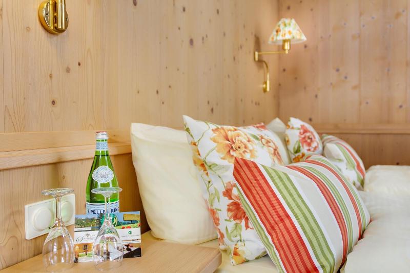 Hotel Schloss Nebra image