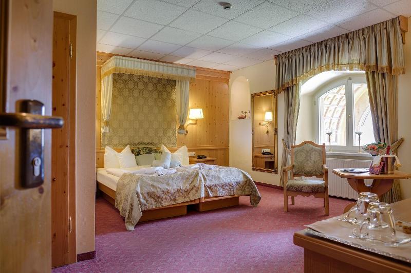 Hotel Schloss Nebra image