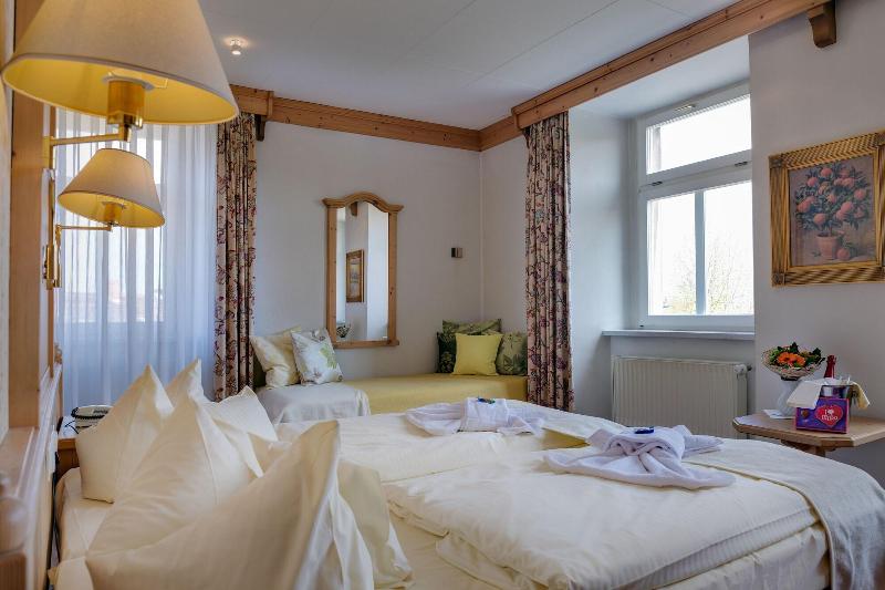 Hotel Schloss Nebra image