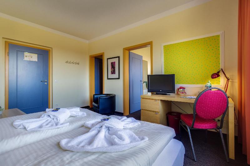 Hotel Schloss Nebra image
