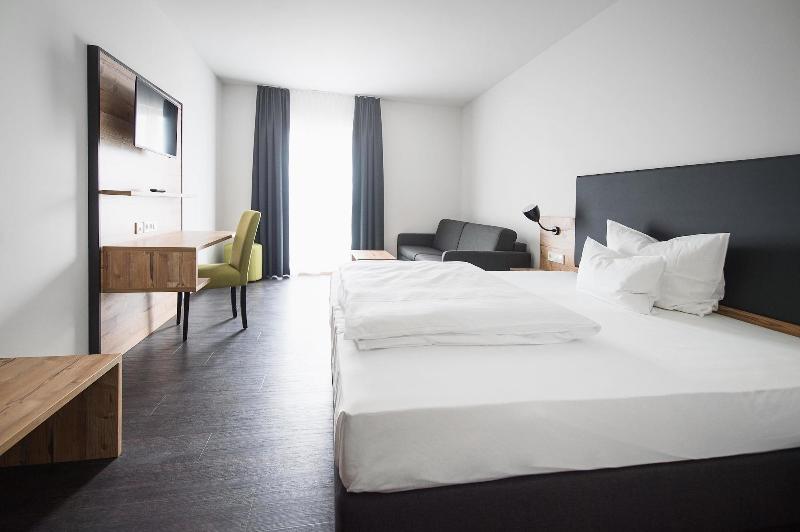 Alb Inn – Hotel & Apartments image