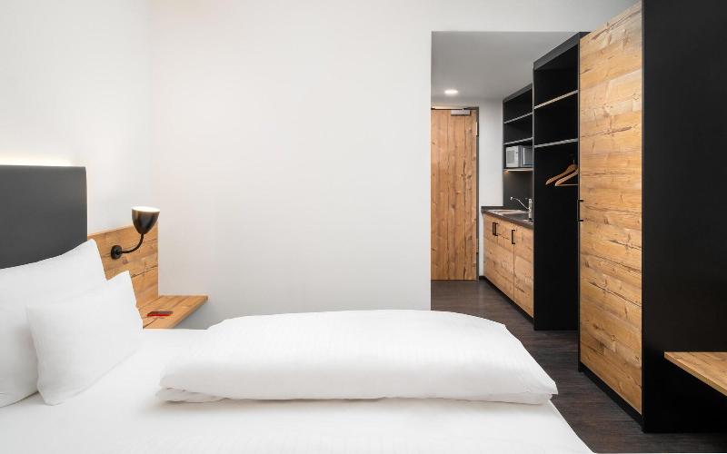 Alb Inn – Hotel & Apartments image