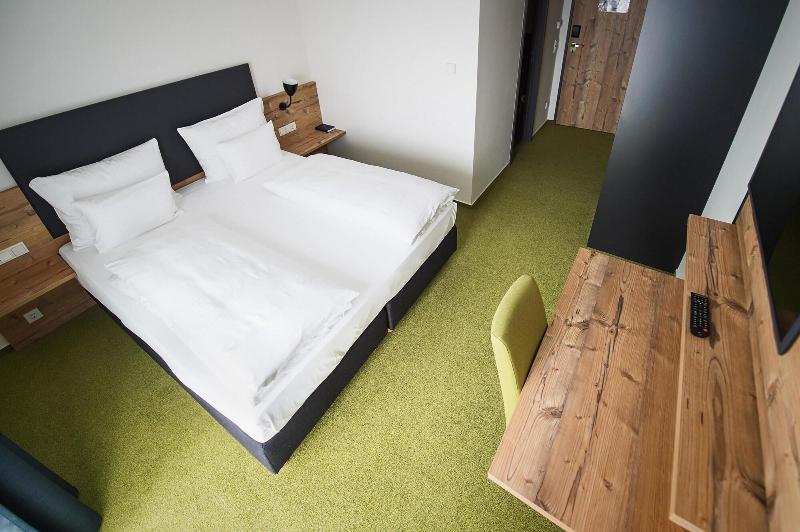 Alb Inn – Hotel & Apartments image
