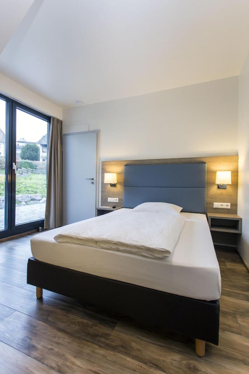Hotel Holzscheiter image