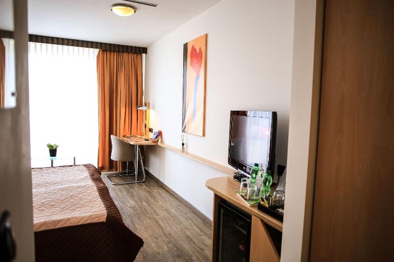 Hotel Arina image