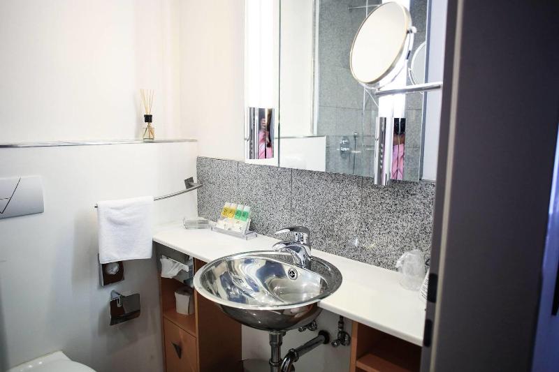 Hotel Arina image