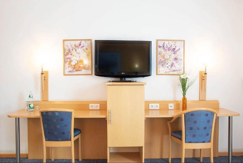 Miratel Hotel image