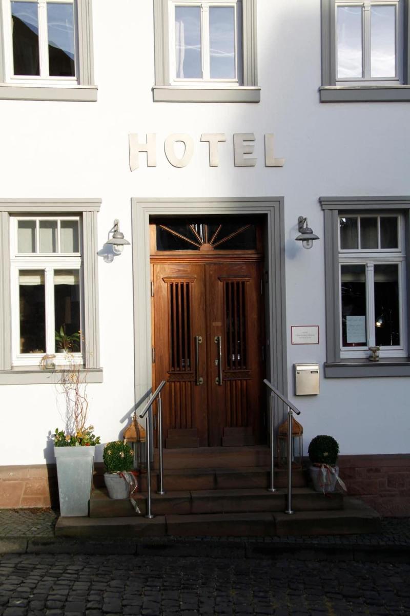 Zur Ewigen Lampe At Hemingway Trail image