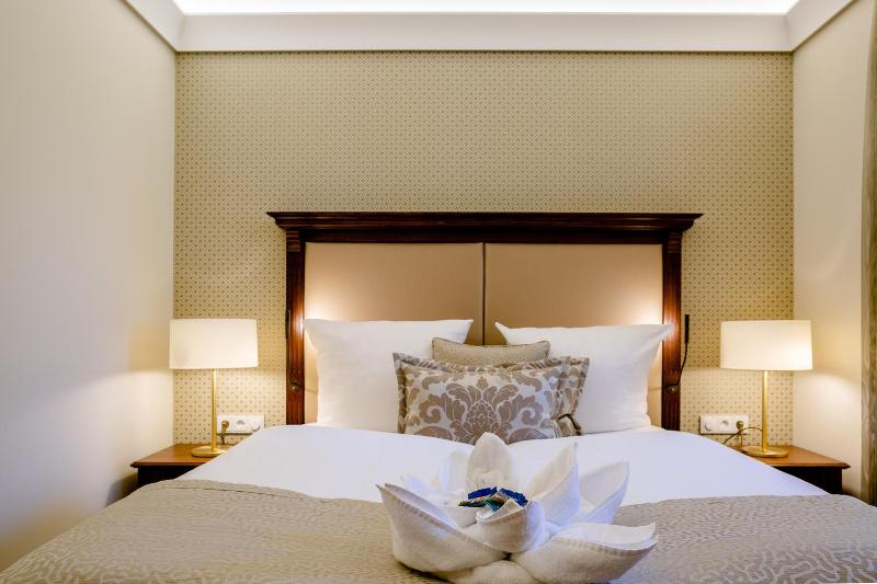 Hotel Villa Altenburg image