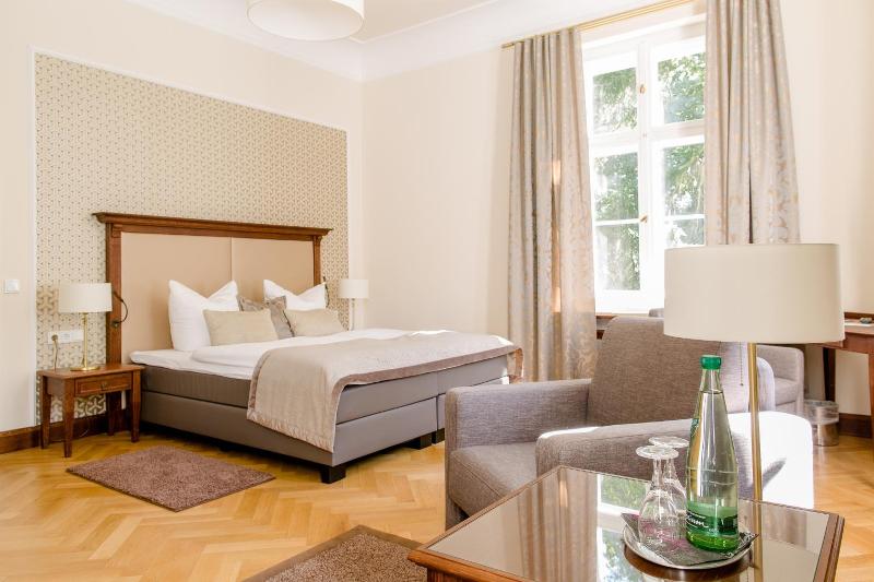 Hotel Villa Altenburg image