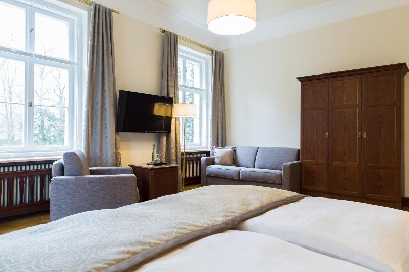 Hotel Villa Altenburg image